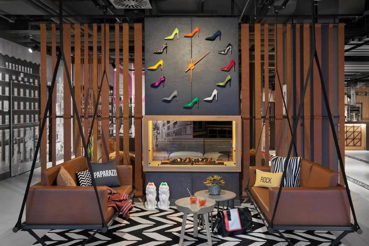 Moxy Duesseldorf City 3*, 杜塞尔多夫 德国