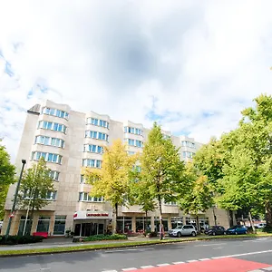 4* Отель Leonardo Center
