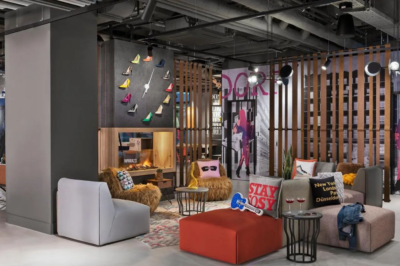 Moxy Duesseldorf City 3*, דיסלדורף גרמניה